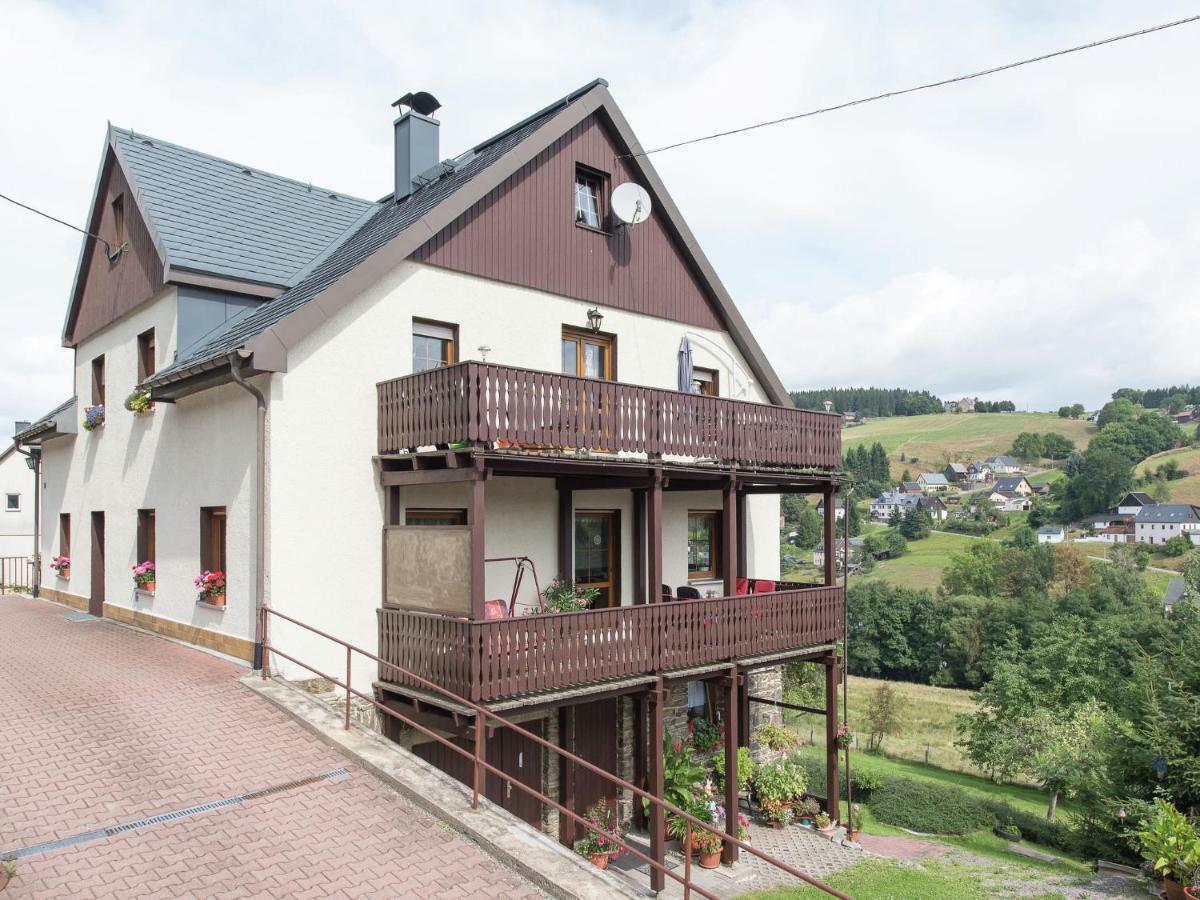 Cozy Apartment In Ore Mountains With Balcony ブライテンブルン 部屋 写真
