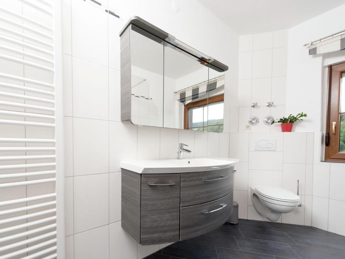 Cozy Apartment In Ore Mountains With Balcony ブライテンブルン 部屋 写真