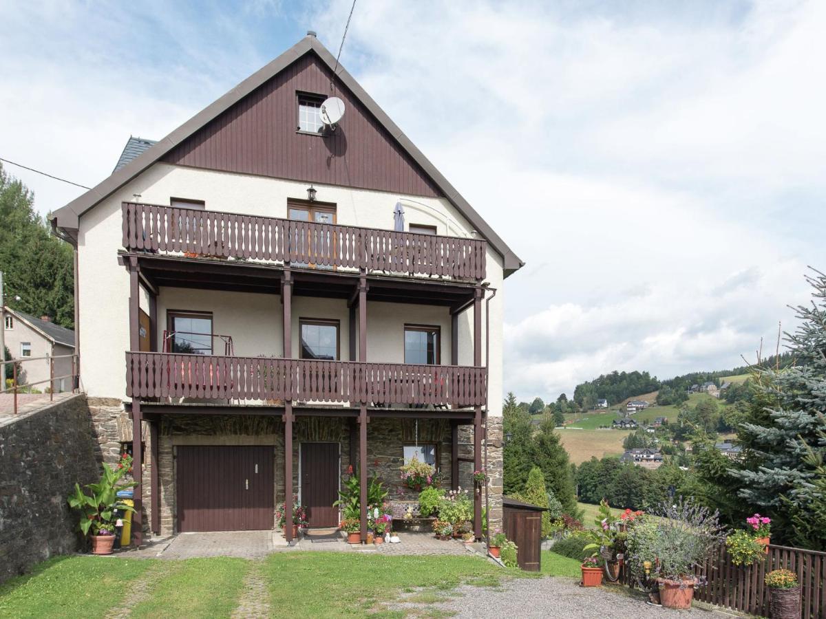 Cozy Apartment In Ore Mountains With Balcony ブライテンブルン エクステリア 写真