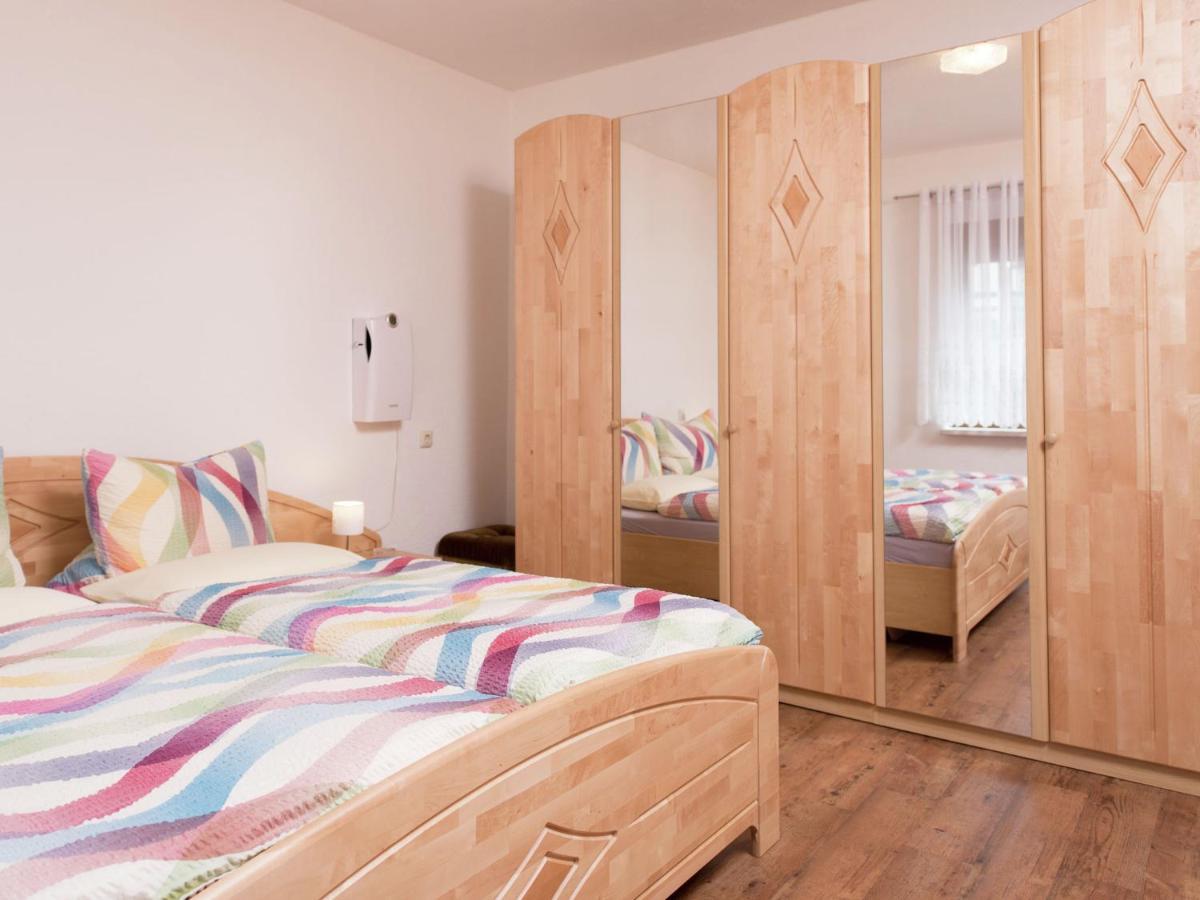Cozy Apartment In Ore Mountains With Balcony ブライテンブルン エクステリア 写真