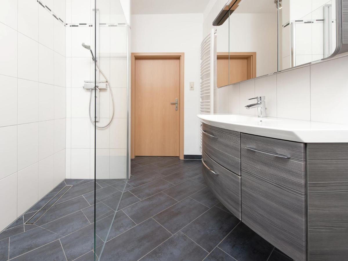 Cozy Apartment In Ore Mountains With Balcony ブライテンブルン エクステリア 写真