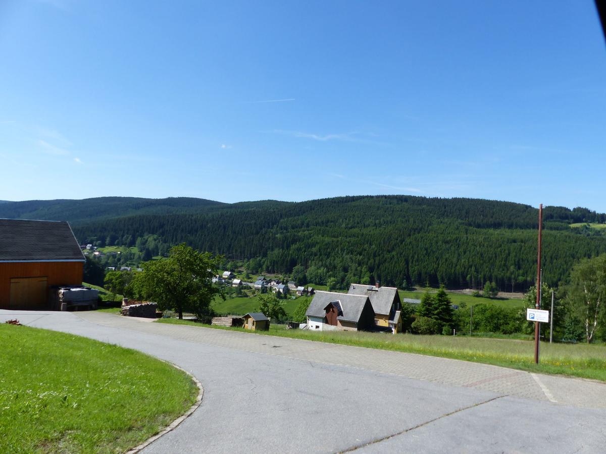 Cozy Apartment In Ore Mountains With Balcony ブライテンブルン エクステリア 写真